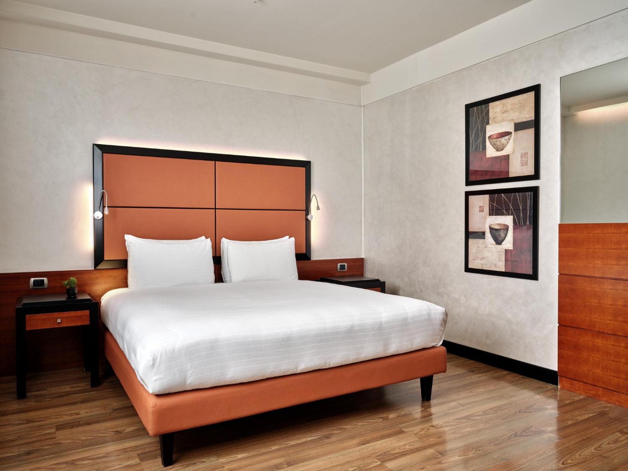 Hotel Crowne Plaza Milan - Malpensa Airport By Ihg à Case Nuove  Extérieur photo